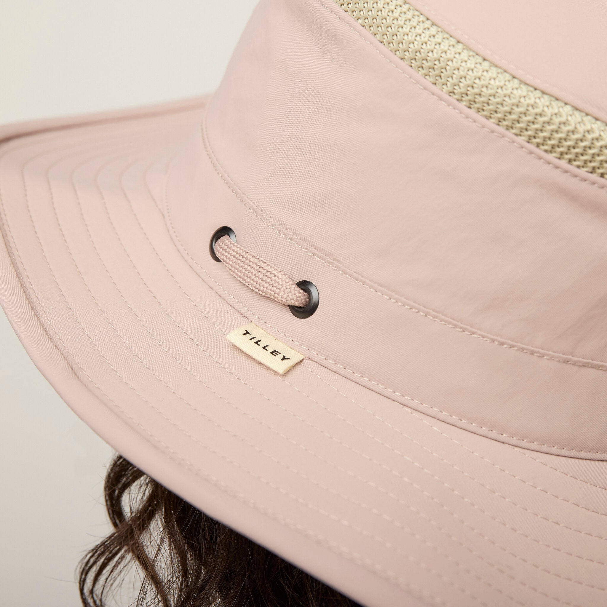 Tilley LTM6 Airflow Hat - Chapeau | Livraison gratuite Tilley LTM6 Airflow Hat - Chapeau | Livraison gratuite