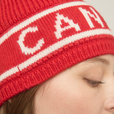 #colour_red-off-white