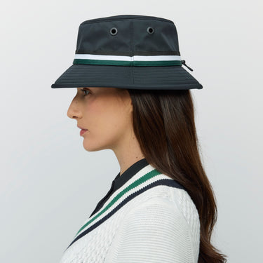 #colour_black-pine-green