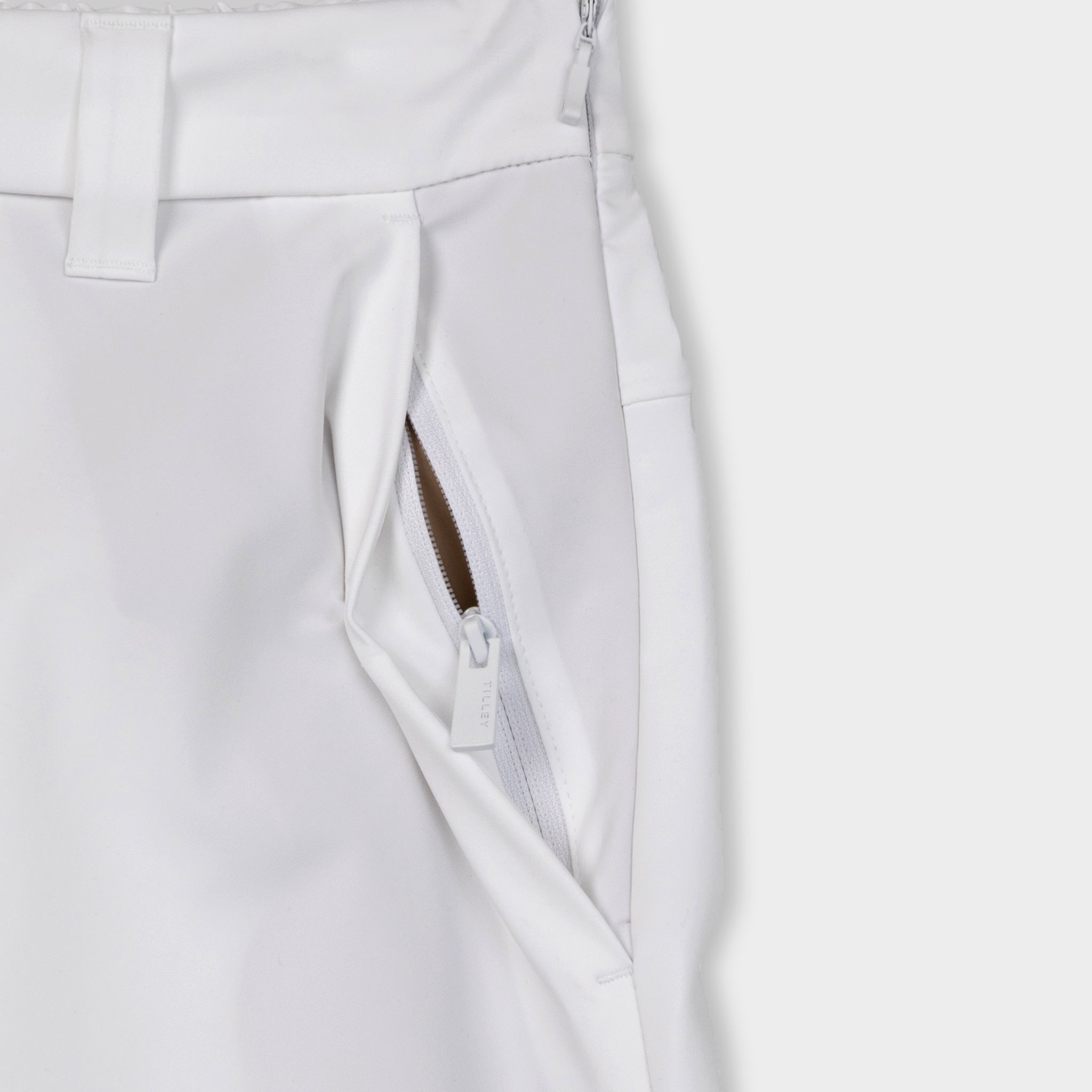 Women's White Tilley Endurables Pants Size 12 – Prince Edward County  T-Shirt Company