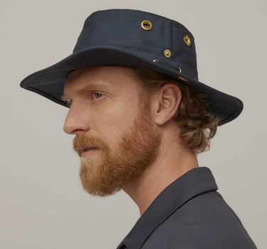 Chapeau de maître franc-maçon forme calot brodé lacs d'amour Chapeau de maître franc-maçon forme calot brodé lacs d'amour